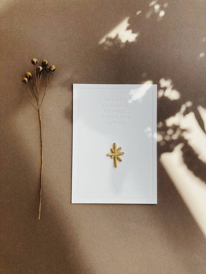 Letterpress-Karte mit aufbügelbarem Patch „Little Star“ für den Großhandel von Petit Pourri