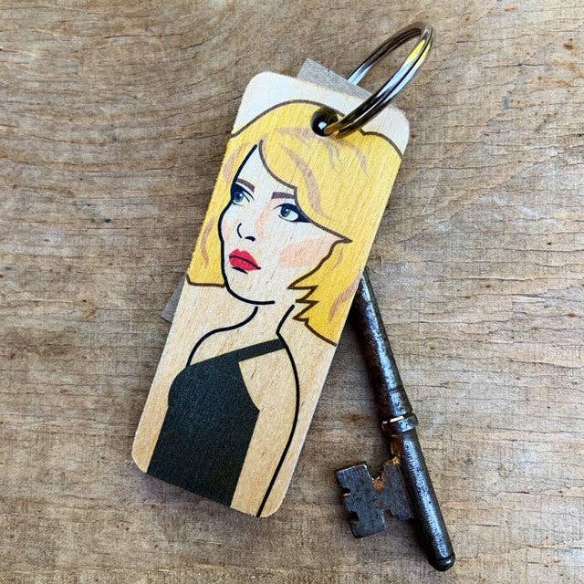 Portachiavi in legno con il personaggio Blondie (Debbie Harry) per la vendita all'ingrosso da parte di Wotmalike