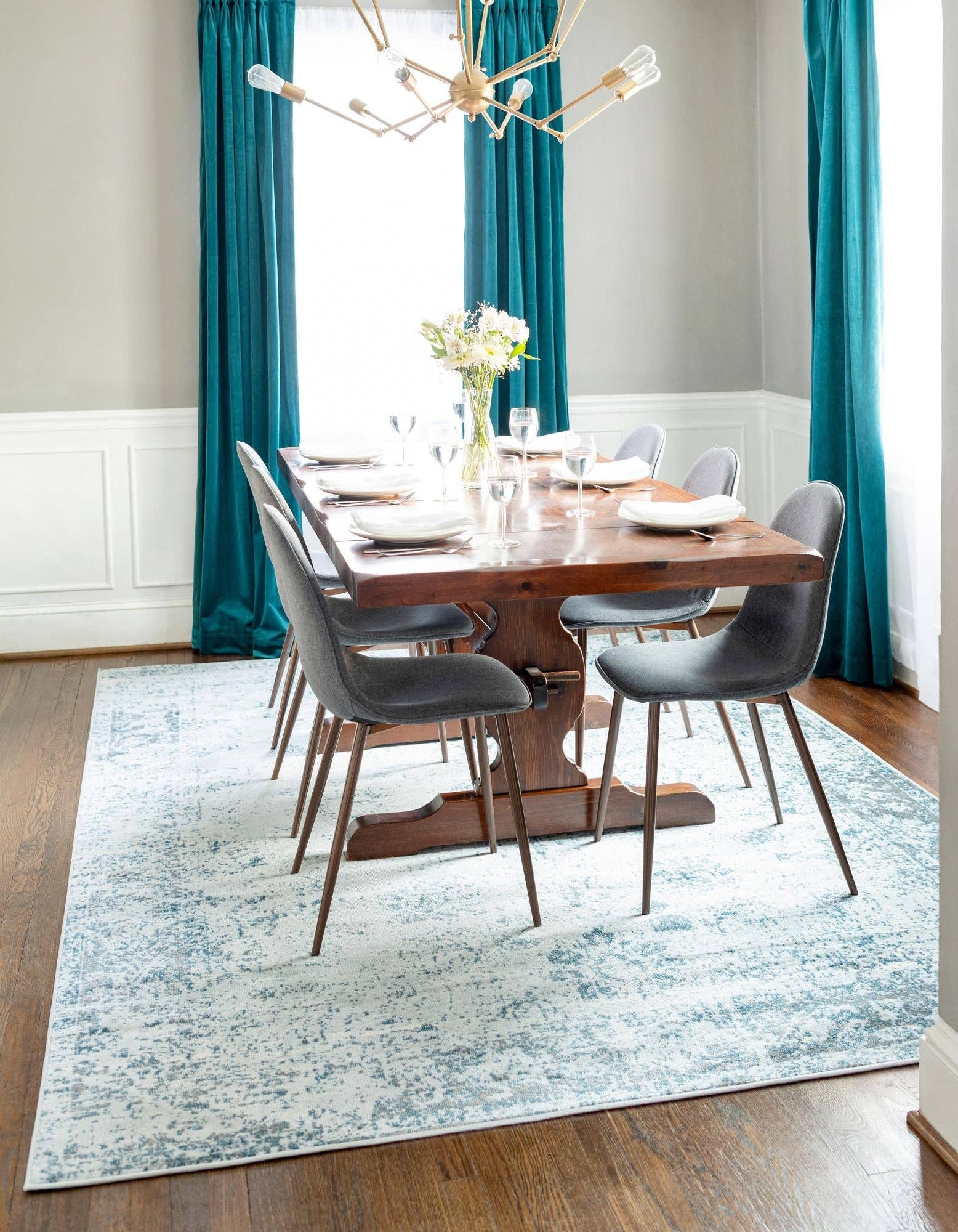 Rug Mart - Wholesale Area Rug - Traditional French Inspired Casino Rug (Rectangular)65