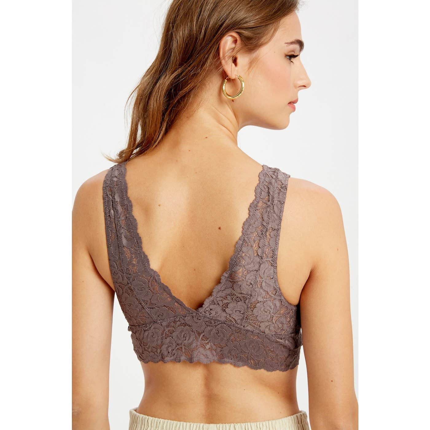 Wishlist Apparel - Vente Brassière – femme - BRASSIÈRE REMBOURRÉE À COL EN V EN DENTELLE FESTONNÉE/T8233_P26