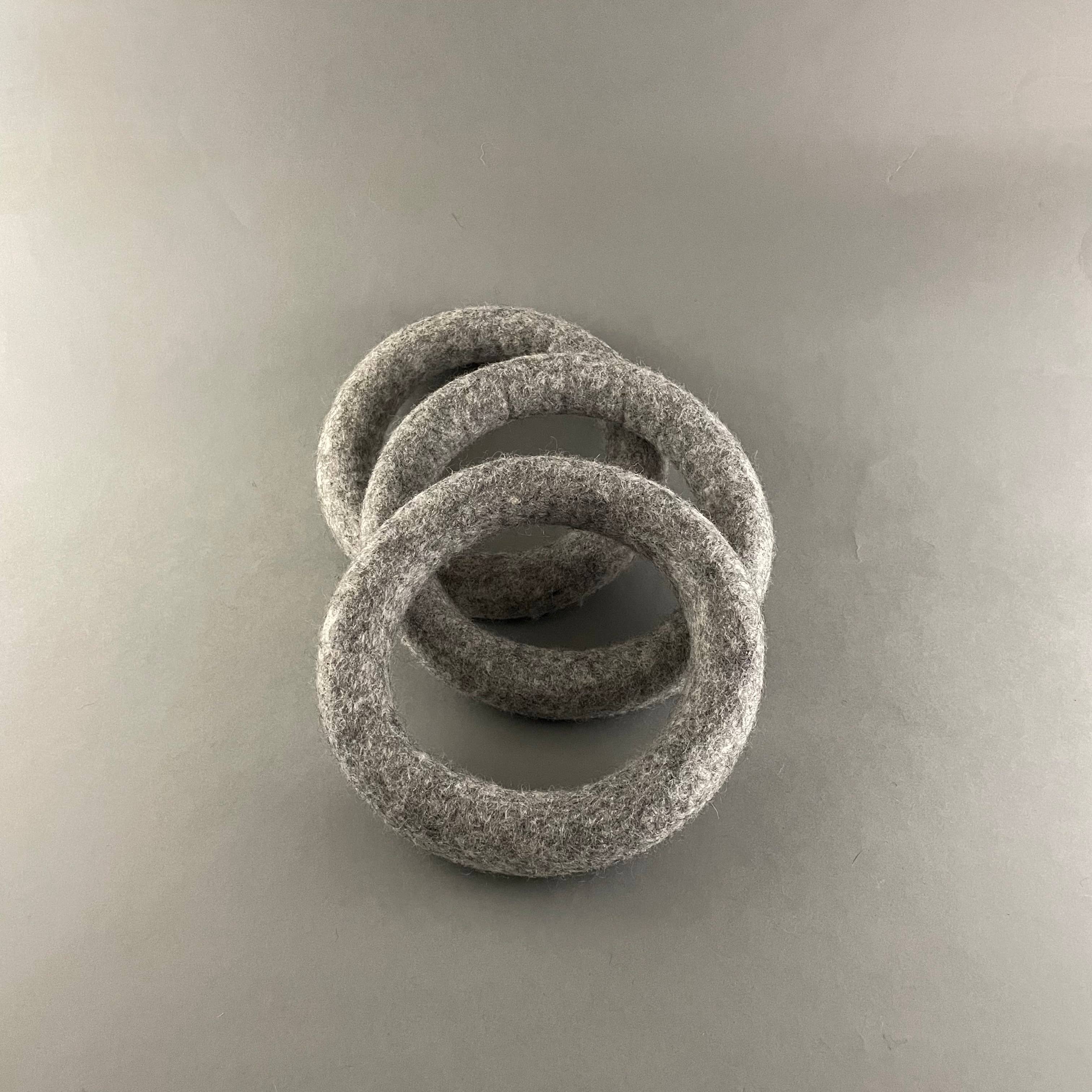 Pawsome Pet Toys - Vendita all'ingrosso Giocattolo - Cani - Giocattolo per cani Wool Ring, giocattolo durevole e morbido, frisbee per cani0