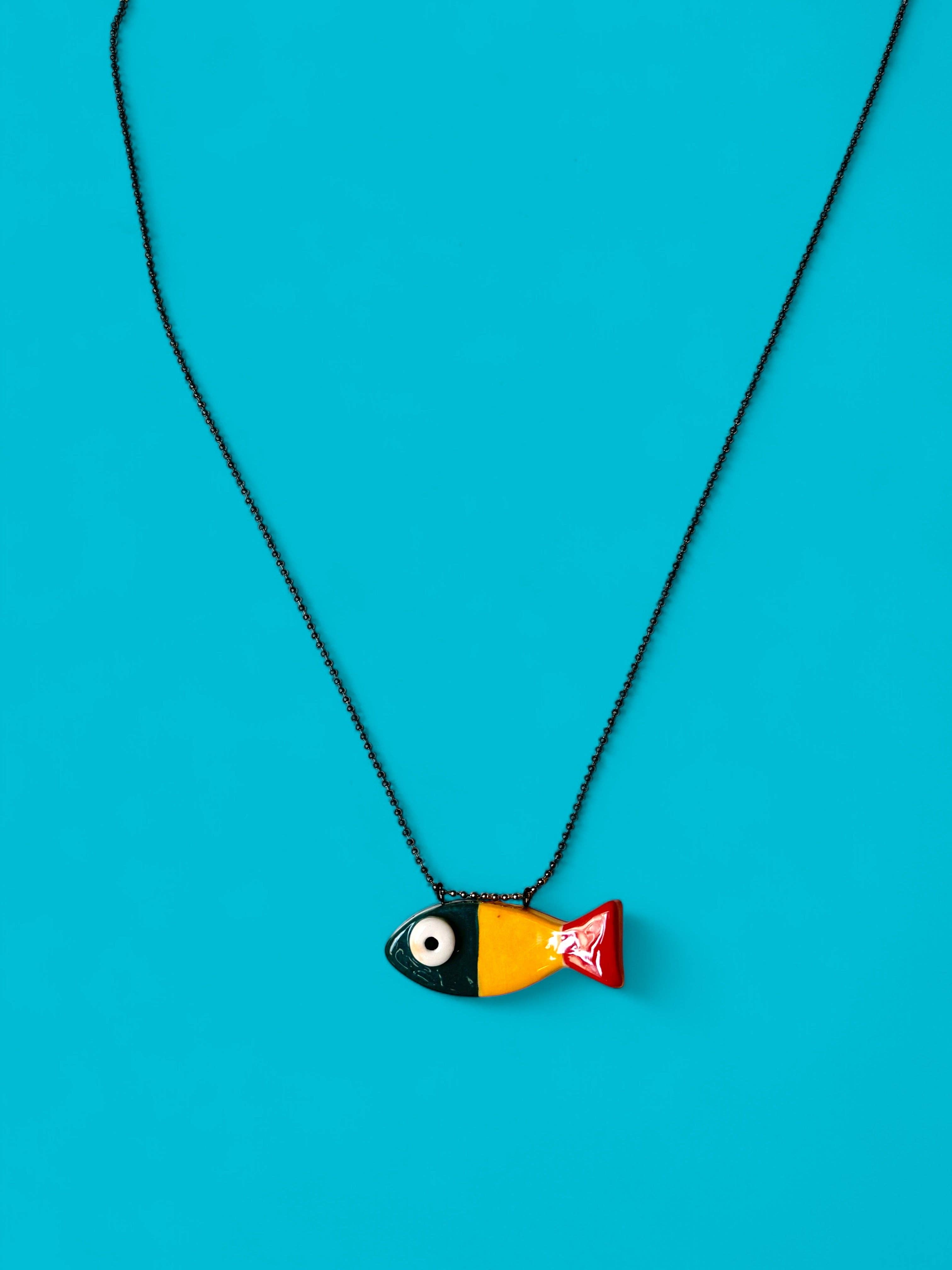 Thetis Art Studio - Wholesale Pendant/Charm Necklace - Ciondolo a forma di pesce in ceramica (con collana)2