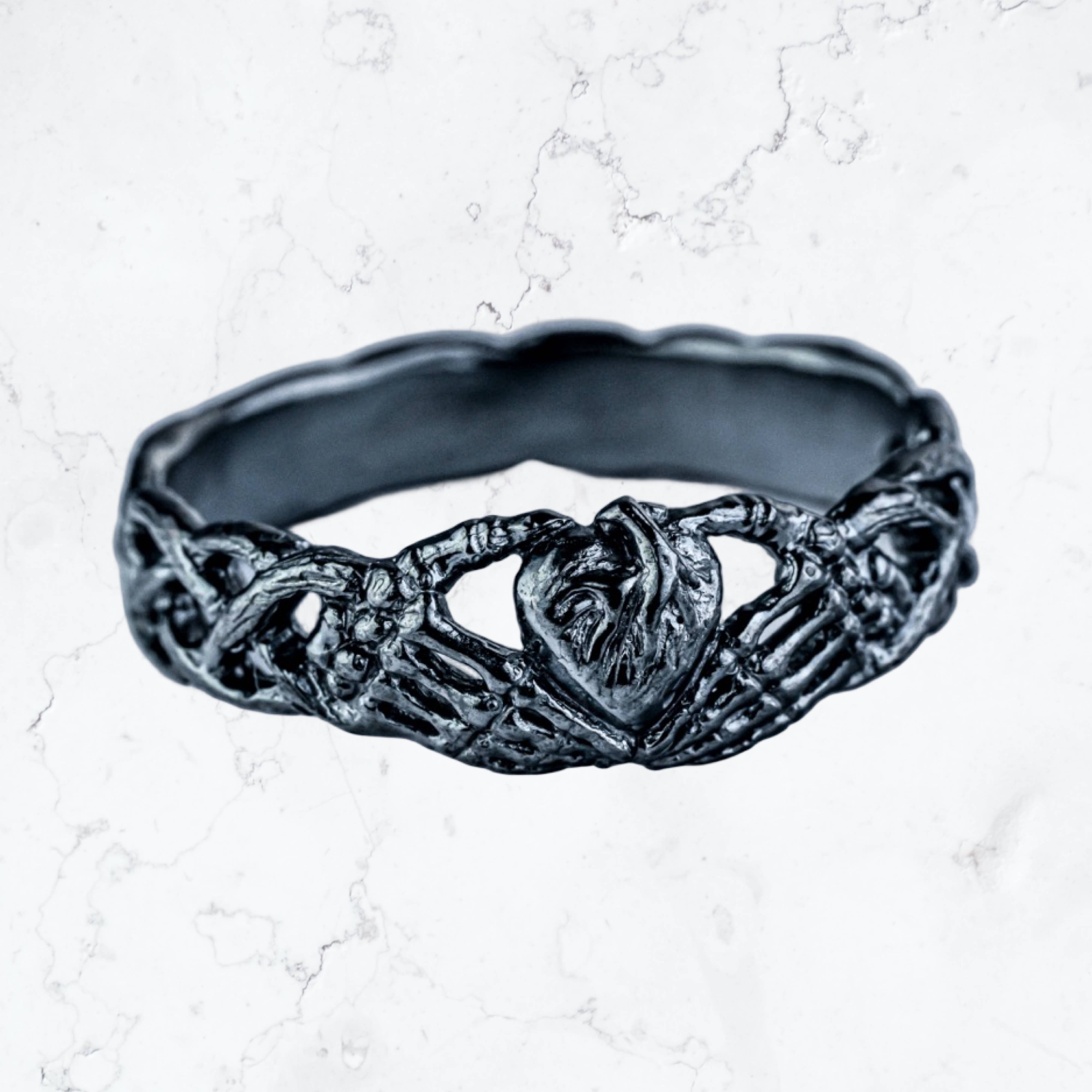 Fantasy Gothic World – Anel de banda por atacado – Anel Claddagh de Prata Esterlina - Anel Claddagh Irlandês7