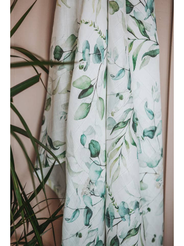 Blzandco - Wholesale Swaddle - Baby - Eucalyptus Muslin Swaddle3