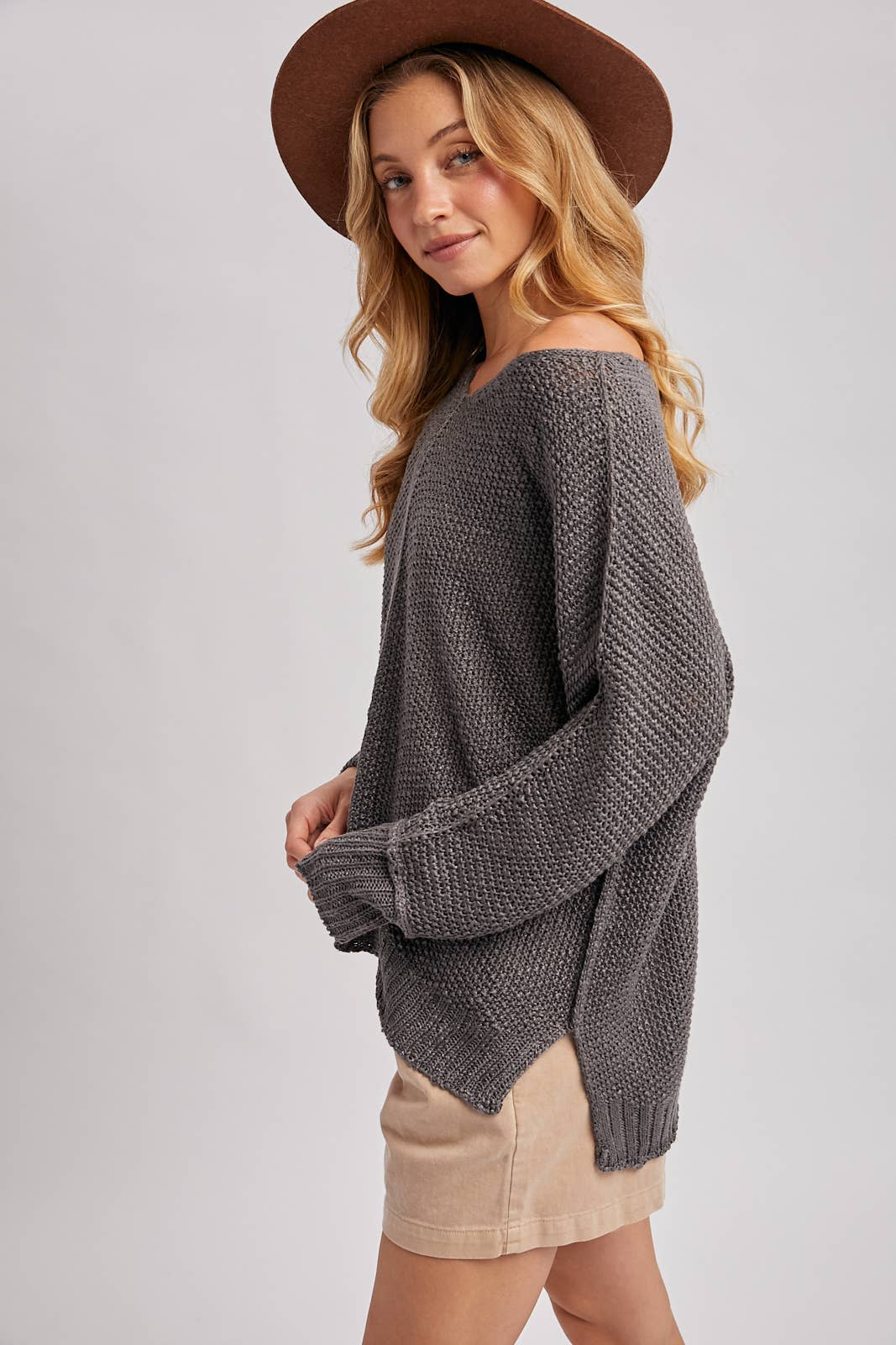 Bluivy - Wholesale Knit Sweater - Women's - REVERSE SEAM LOOSE FIT SWEATER21