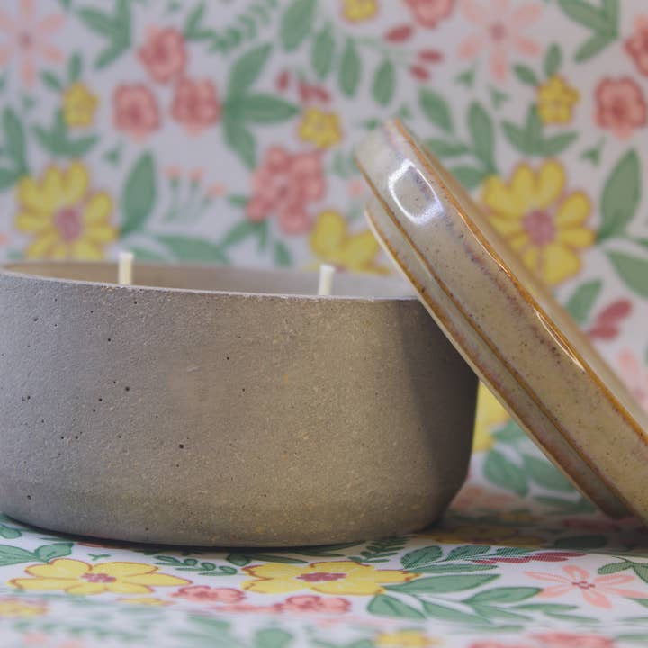 Vela de cera de soja de doble tono con tapa para venta al por mayor de Fire Lake Soapery