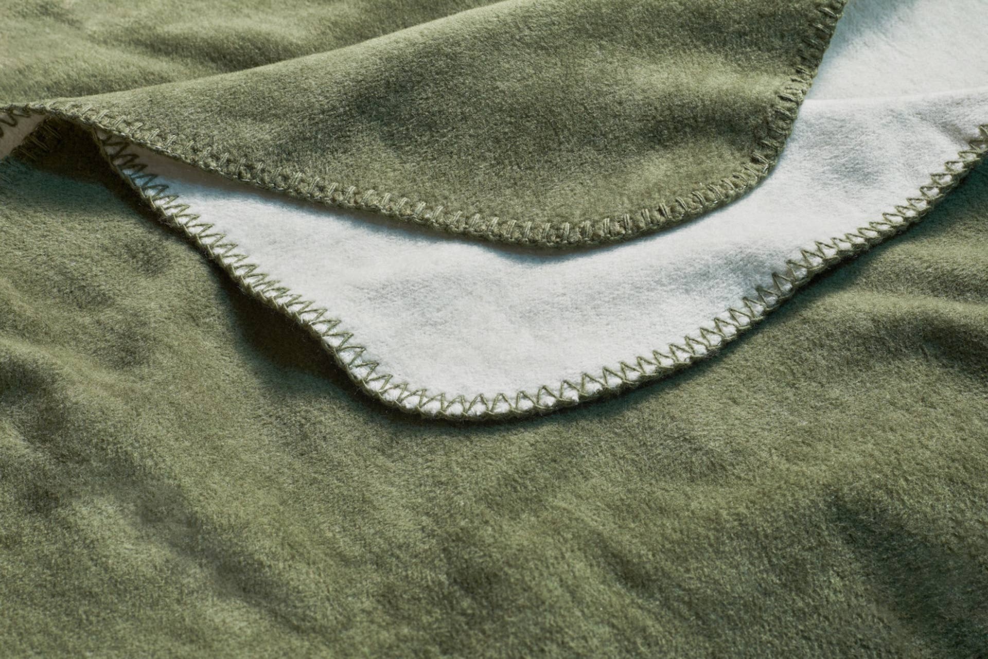 LABONI - Volentis GmbH – Großhandel Haustierdecke – Katze/Hund – REVERSO – Stilvolle Wende-Decke für anspruchsvolle Hunde28