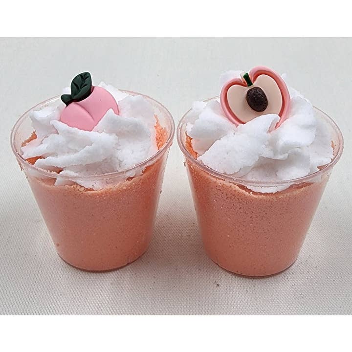 Fizz Bizz – Großhandel Badebombe/-sprudeltabletten – Peach Bellini Bikini-Badefoto mit Bubble Frosting