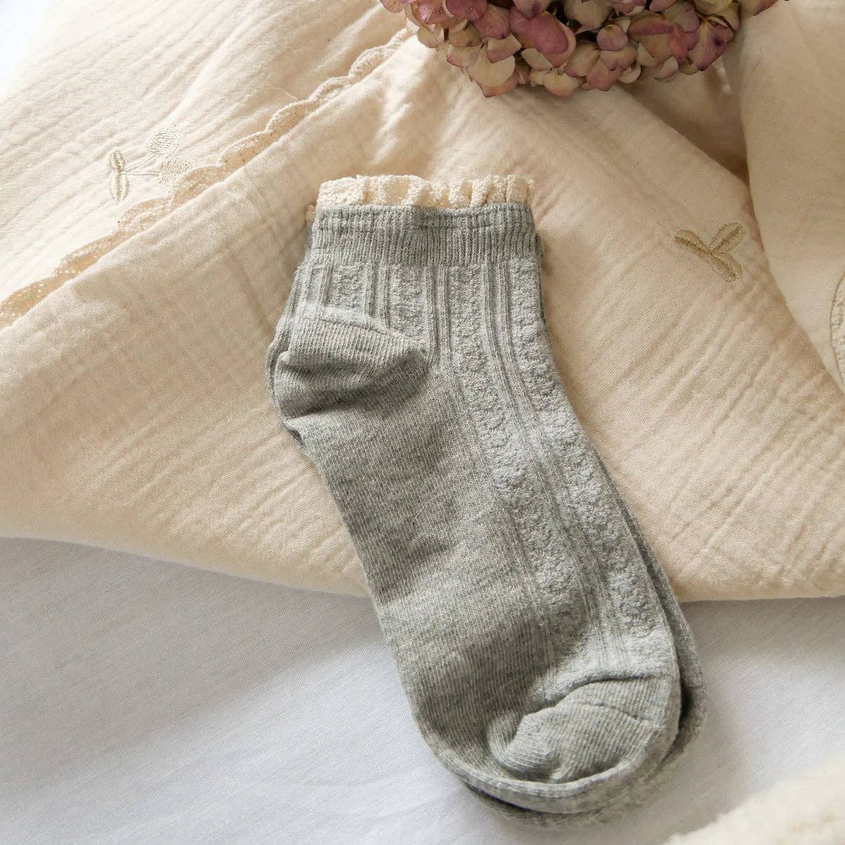 Gentil Coquelicot Paris - Venta al por mayor Calcetines - Mujer - Calcetines bajos de macramé10