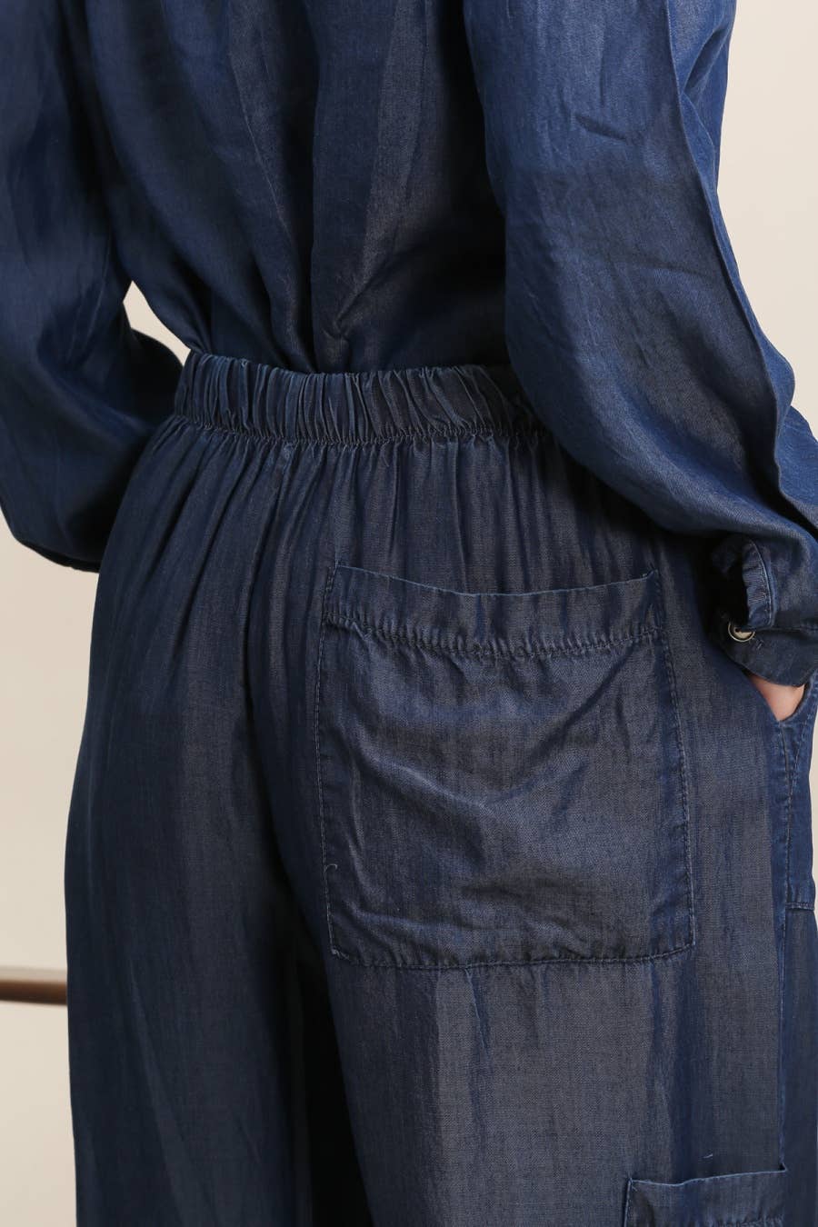 la maison des fibres naturelles – wholesale Pants – Women's – Fluid pants with multiple pockets 30100 100% tencel6