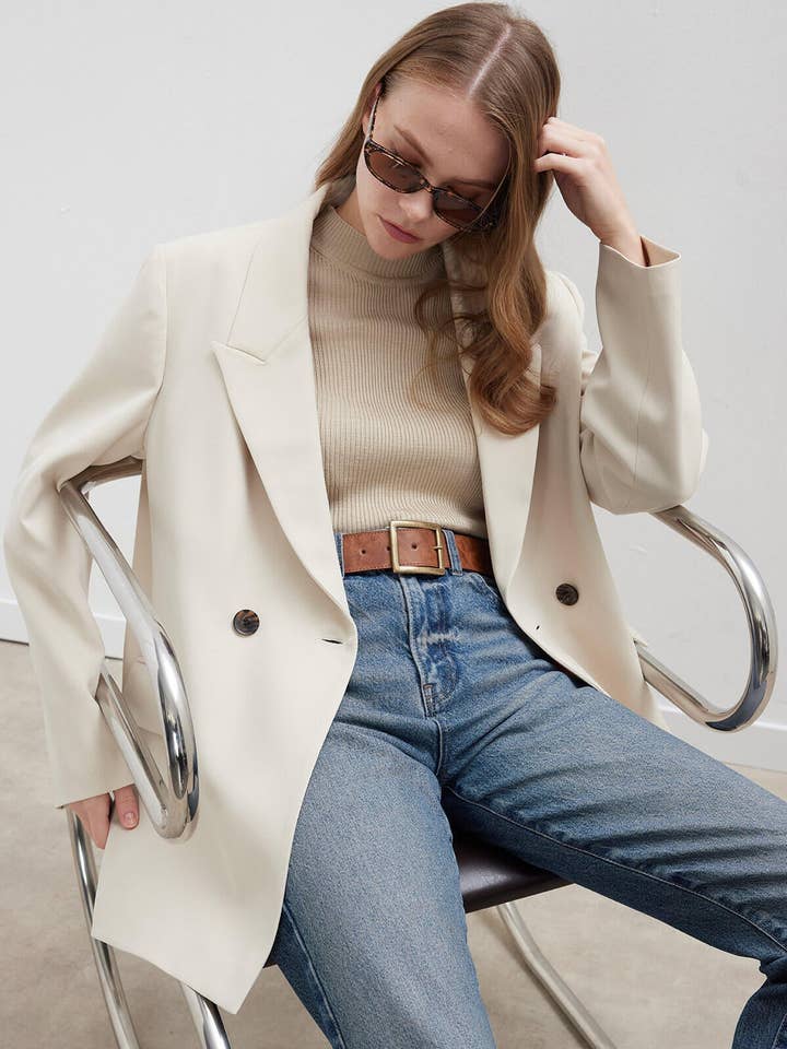 Chaqueta blazer clásica con doble botonadura beige para venta al por mayor de MANUKA