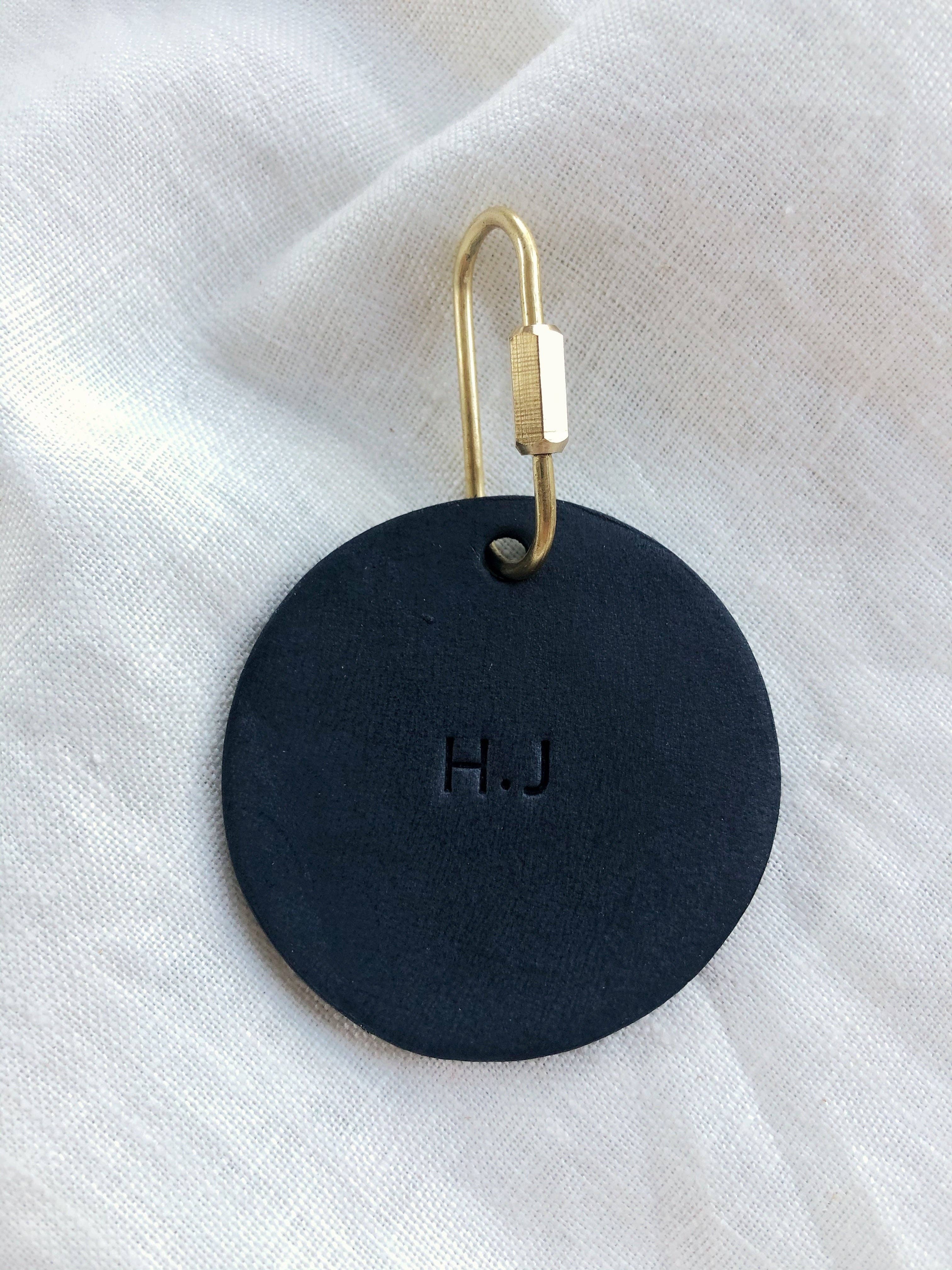 Tamboon Leather Co - Wholesale Keychain - Unisex - Personalised Round Leather Key Tag2