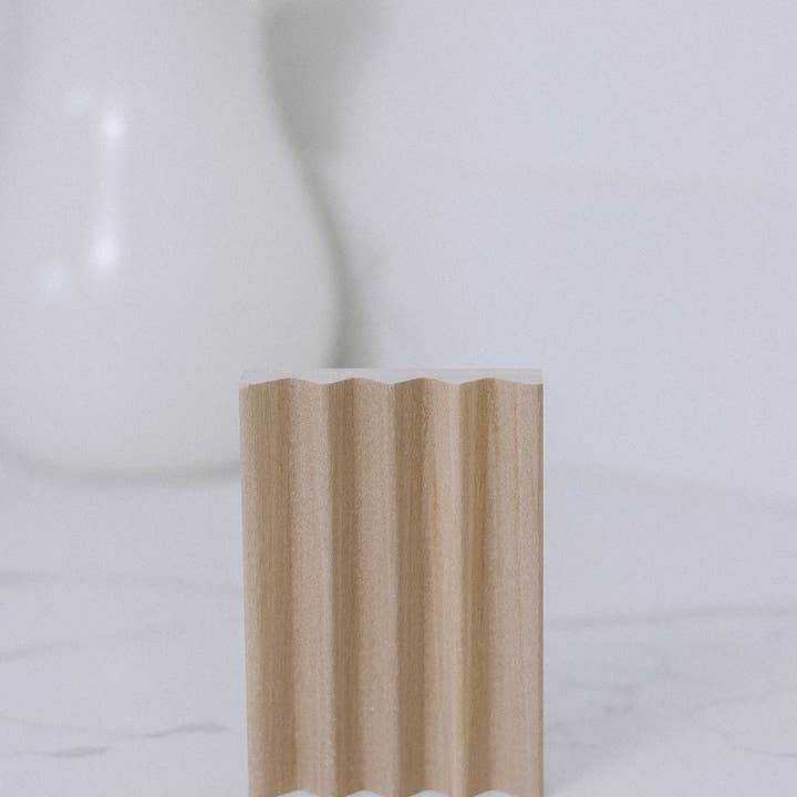 Portasapone in legno naturale per la vendita all'ingrosso da parte di Bend Soap Company