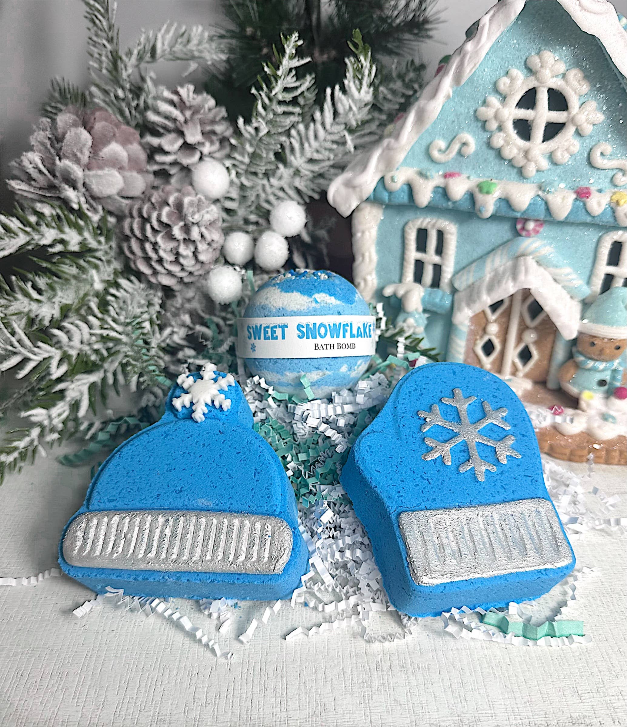 Mandatory Me Time - Wholesale Bath Bomb/Fizz - Winter Mitten Bath Bomb Medium Size Christmas Winter Holiday3