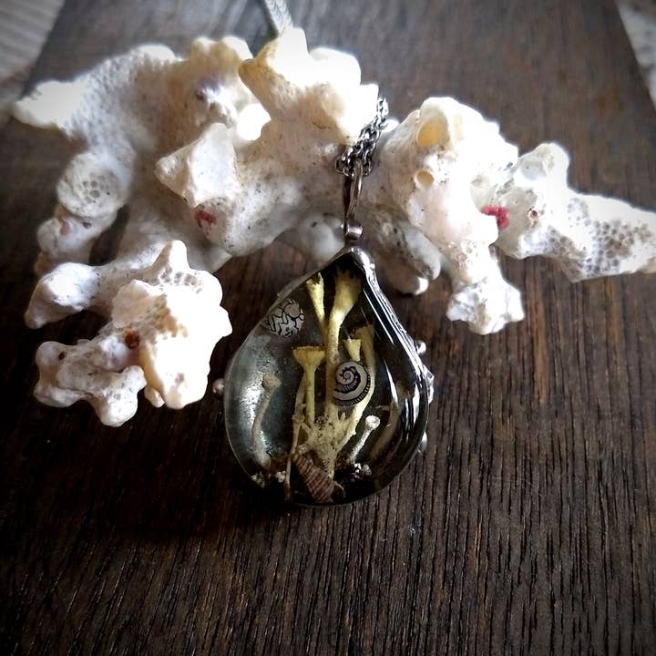 Baba Yaga - Wholesale Pendant/Charm Necklace - Underwater Garden Necklace - Small3