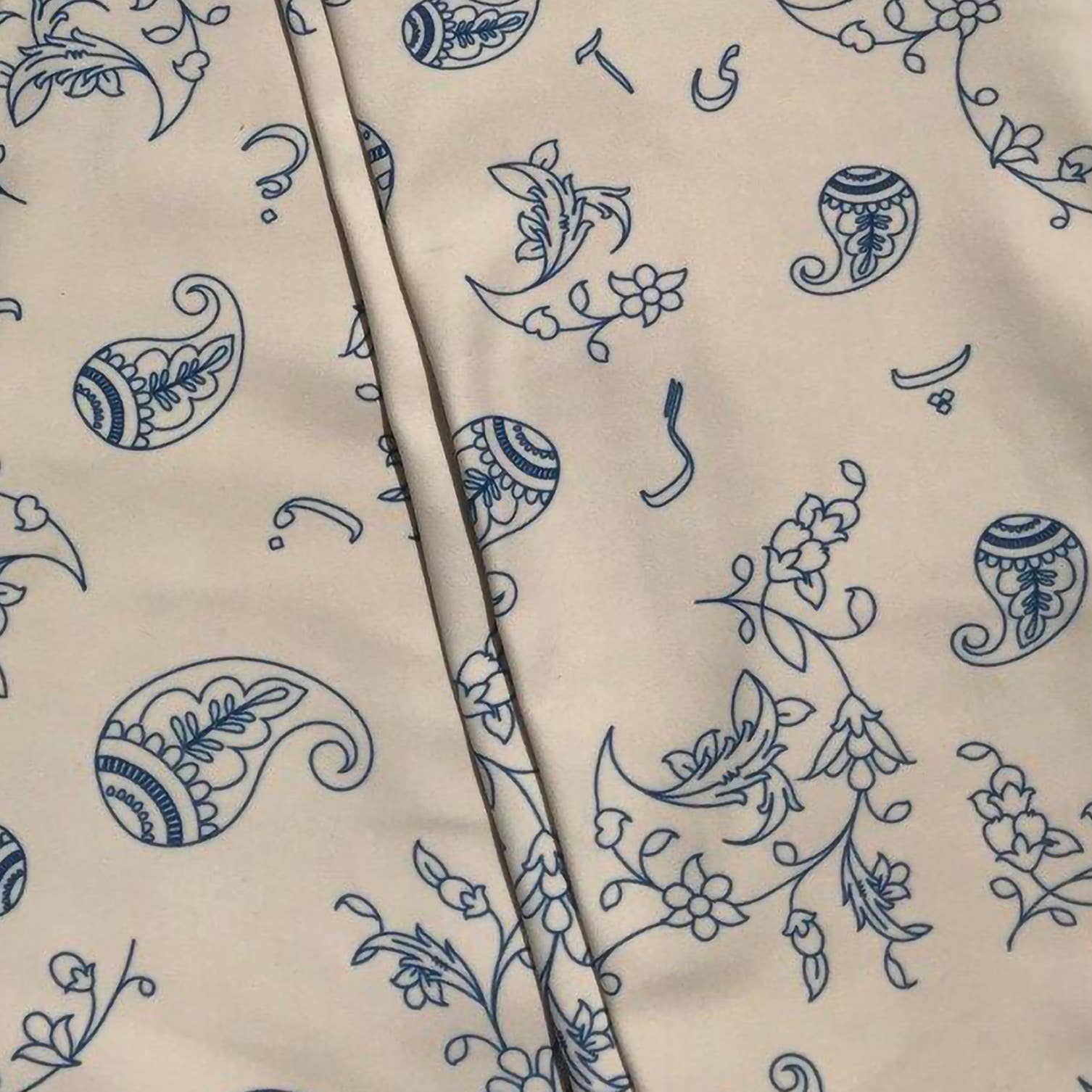 Ara - Wholesale Athletic/Lounge Leggings - Women's - Capri Cream Paisley-design Leggings6