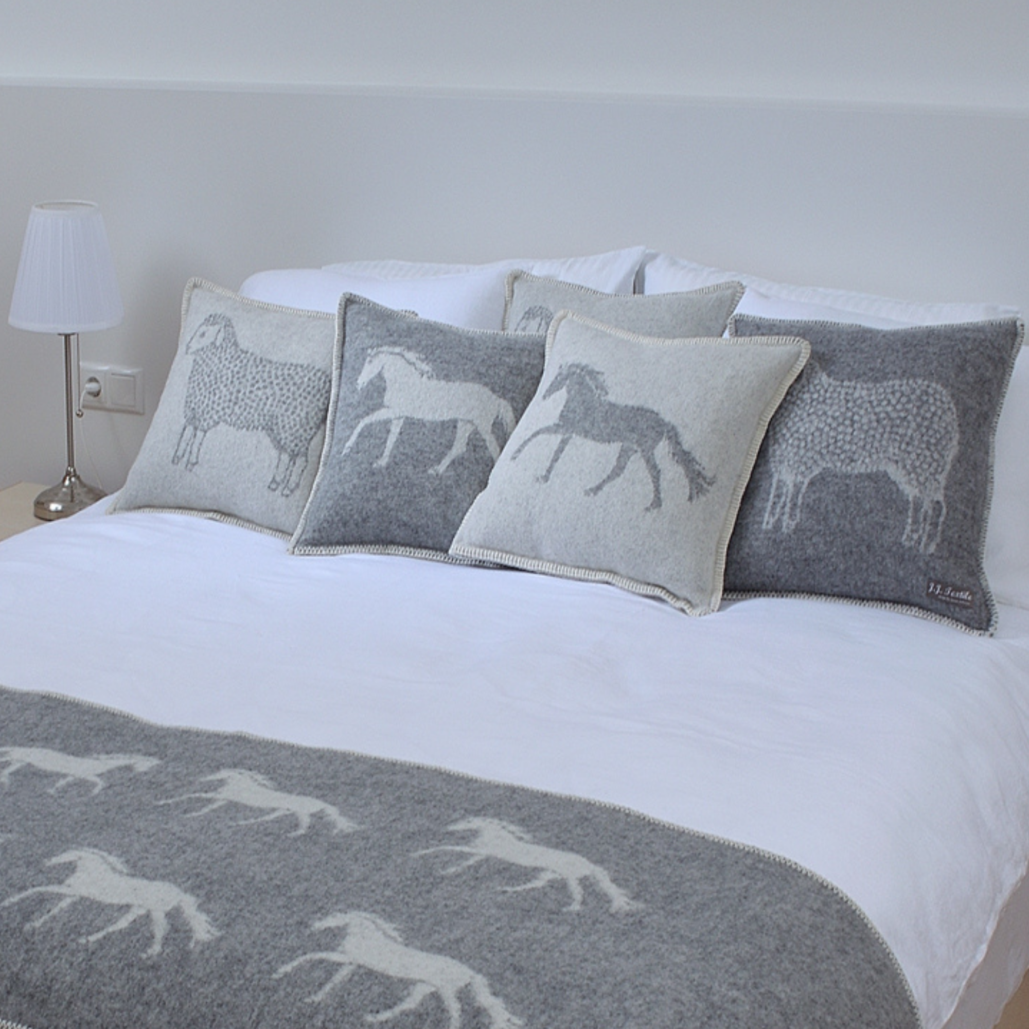 JJ Textile - Wholesale Throw Pillow Cover - Horse Soft Grey Pure Wool Cushion Covers7