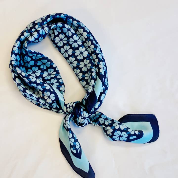 Ellison+Young - Wholesale Scarf - Women's - Four Petal Clover Scarf