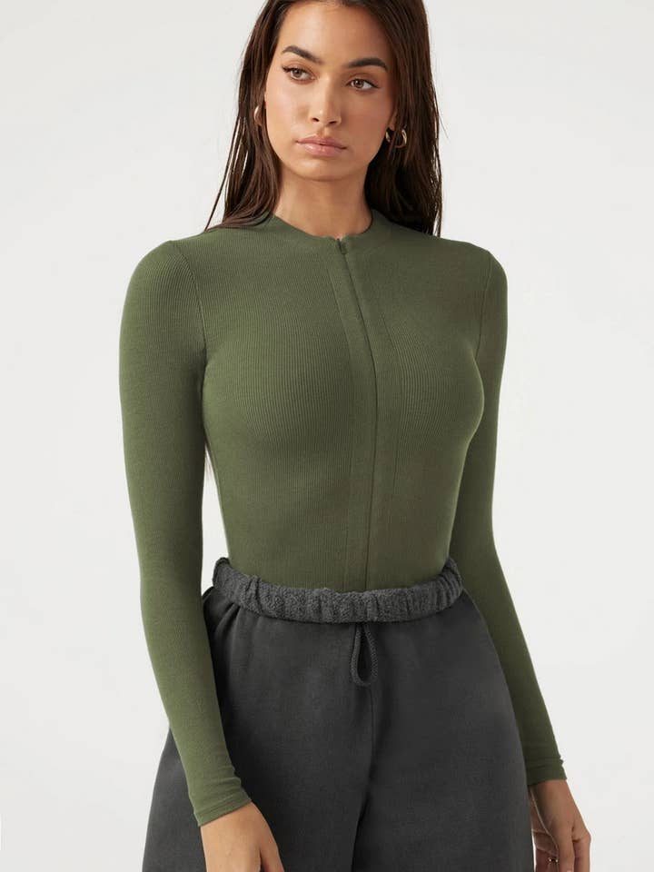 Lily Clothing - Wholesale Bodysuit - Women's - SEXY ZIP UP LONG SLEEVE TOPS BODYSUITS_CWSBS011010