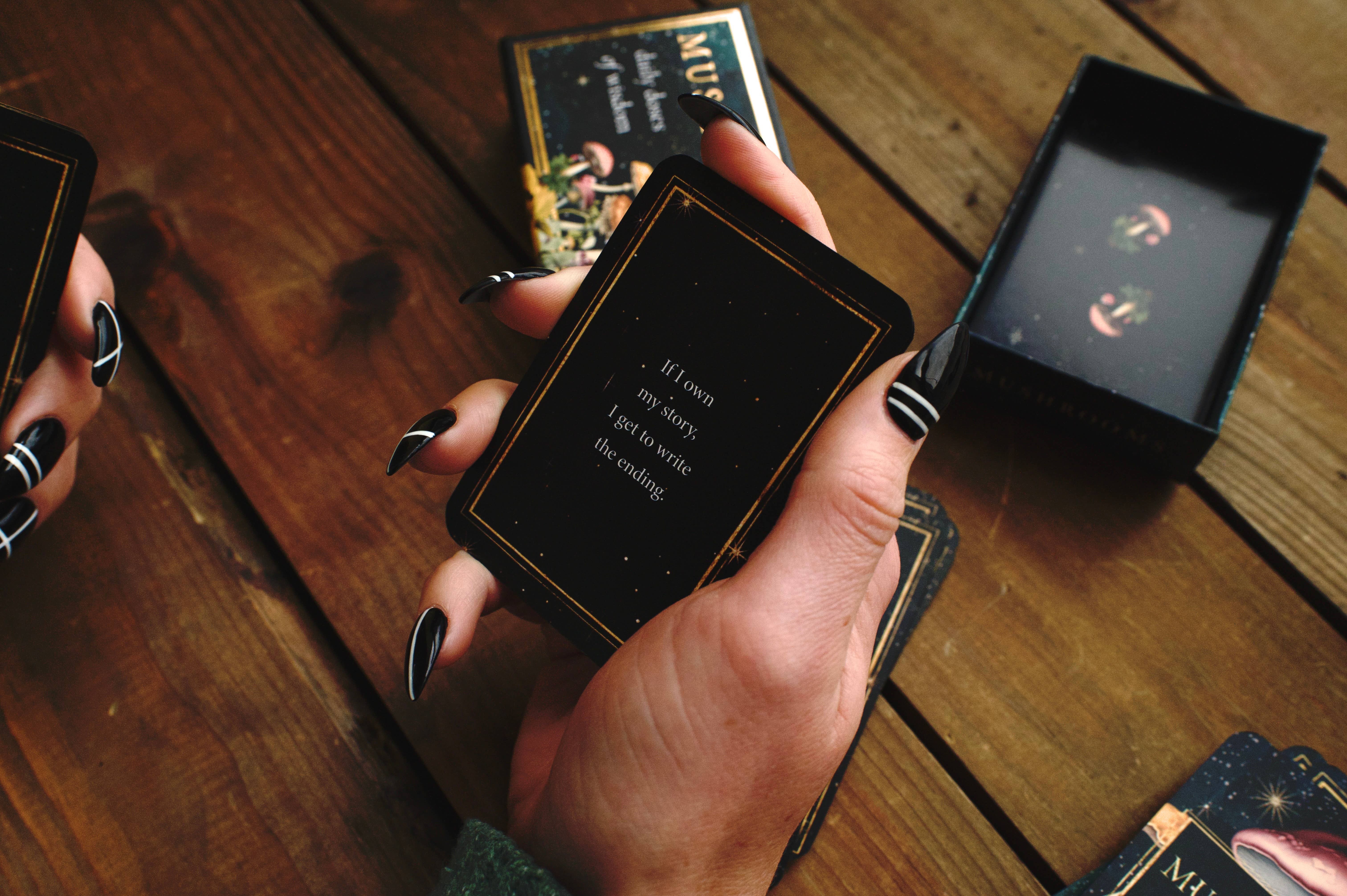 Red Wheel/Weiser LLC - Wholesale Tarot Cards - Mushrooms: Daily Doses of Wisdom (36 Gilt-Edged Mini Cards)11