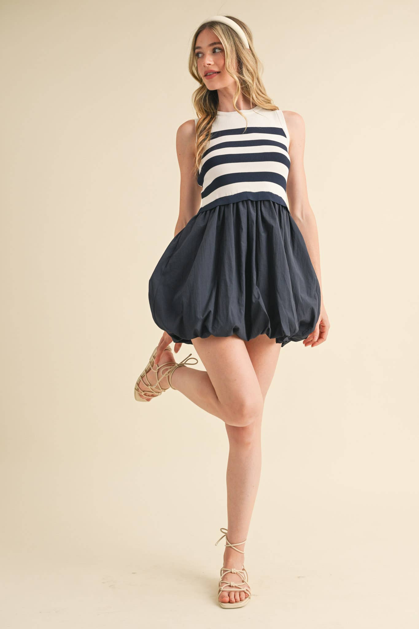 &MERCI – Vestido - Mulher por atacado – VESTIDO MINI COM BAINHA BOLHA EM MÍDIA MISTA MDR371022