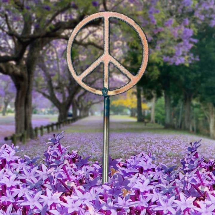 Iron Jewel – Großhandel Pfosten/Pfähle – Friedenszeichen Pflanzenpfähle Hippie Girly Geschenke Gartenpfähle USA