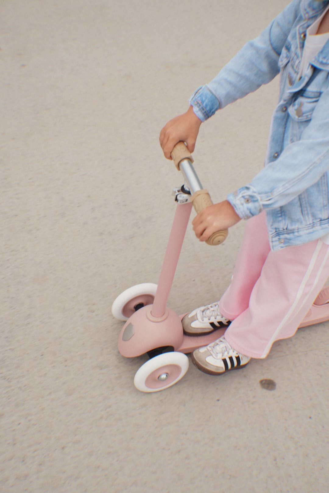 Banwood SL Europe - Wholesale Bike/Scooter - Kids - BANWOOD ECO SCOOTER - DUSTY ROSE3