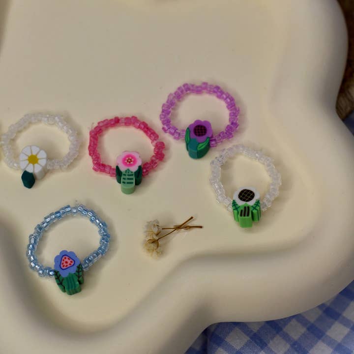 Meet me at the corner - Wholesale Band/Stacked Ring - Flower beaded ring11