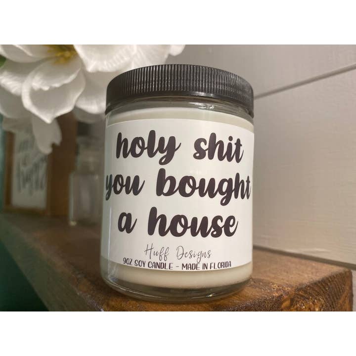 Du købte et hussojalys, sjov husindflytningsgave for engroshandel hos Huff Designs Candle Co