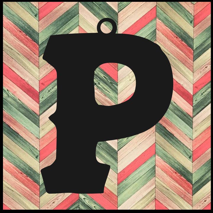 Lettera decorativa in metallo P - 2 per la vendita all'ingrosso da parte di Designed With Sparks