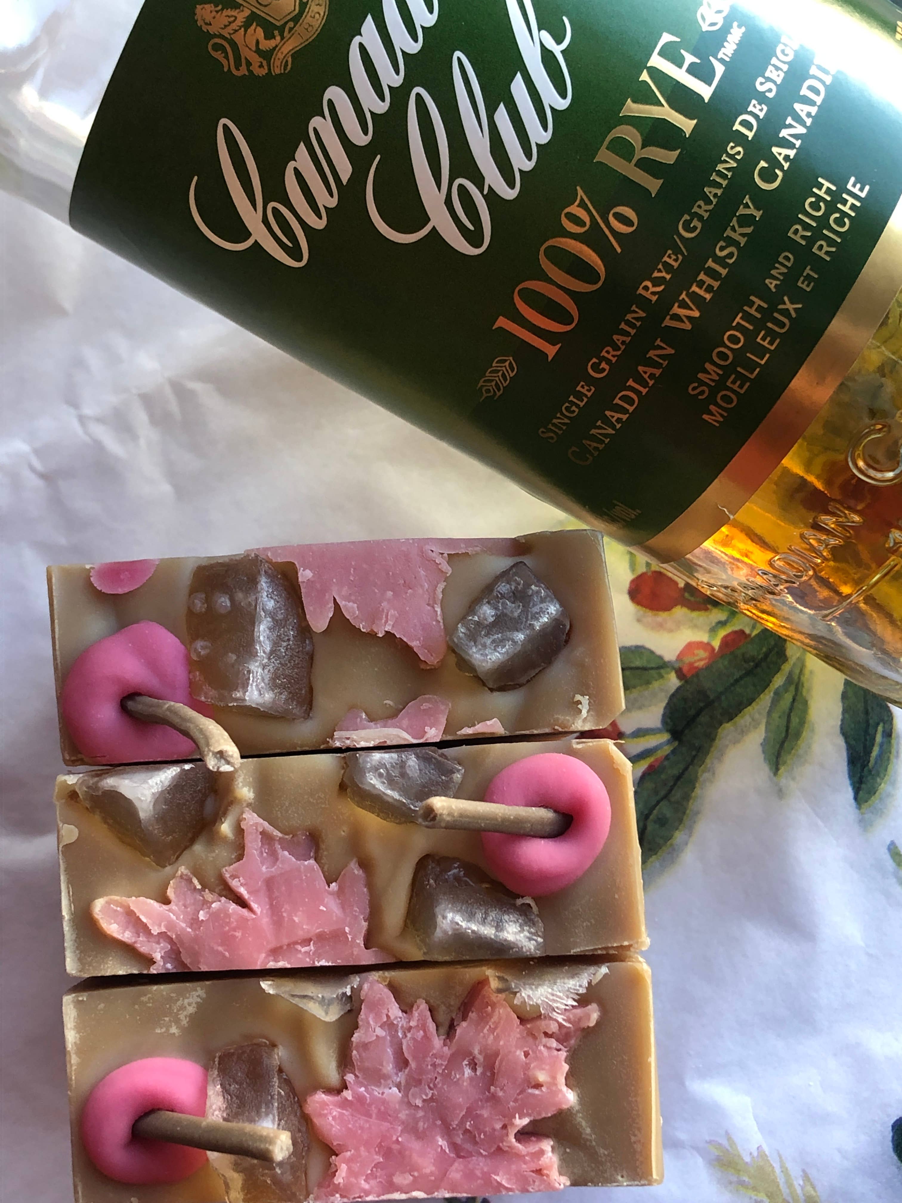 MeiJi & co. - Wholesale Bar Soap - Canadian Heritage - Maple Whisky Artisan Soap Bars3