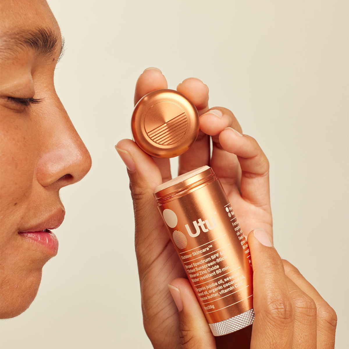 Utu - Wholesale Sunscreen - SPF50 Moisturizing Sunscreen Stick Mineral Water Resistant4