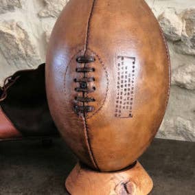 Vintage honey-leather rugby ball/Havana for wholesale by Ben et Flo