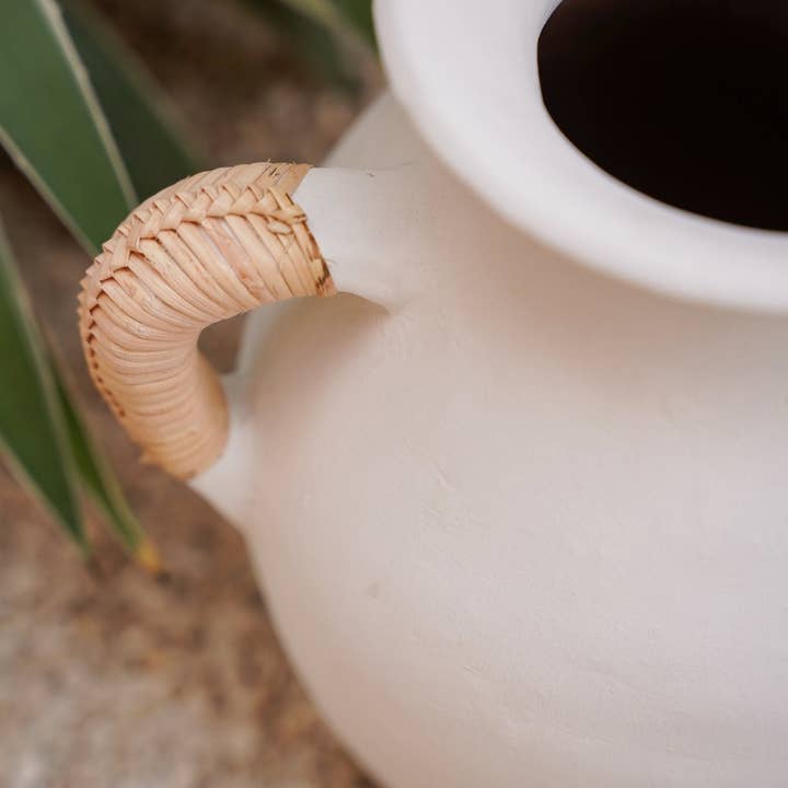 Hippie Monkey - Wholesale Vase - The White Rattan Vase — L — Hippie Monkey1