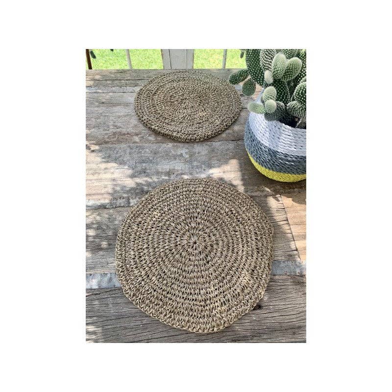 Paloma Black (Casa Natura Design, S.L.) - Vendita all'ingrosso Tovagliette - Sottopiatto Rotondo in Giacinto d'Acqua Naturale Intrecciato a Mano2