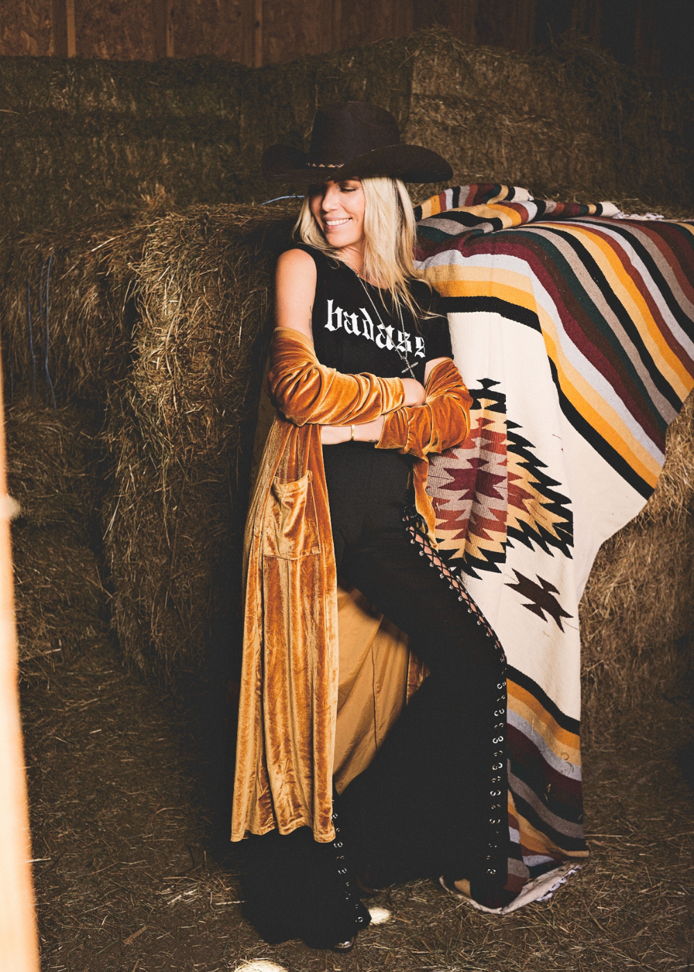 Pretty Attitude Clothing - EU - Vente Kimono – femme - Cardigan kimono en velours doré style années 70 à ouverture frontale1