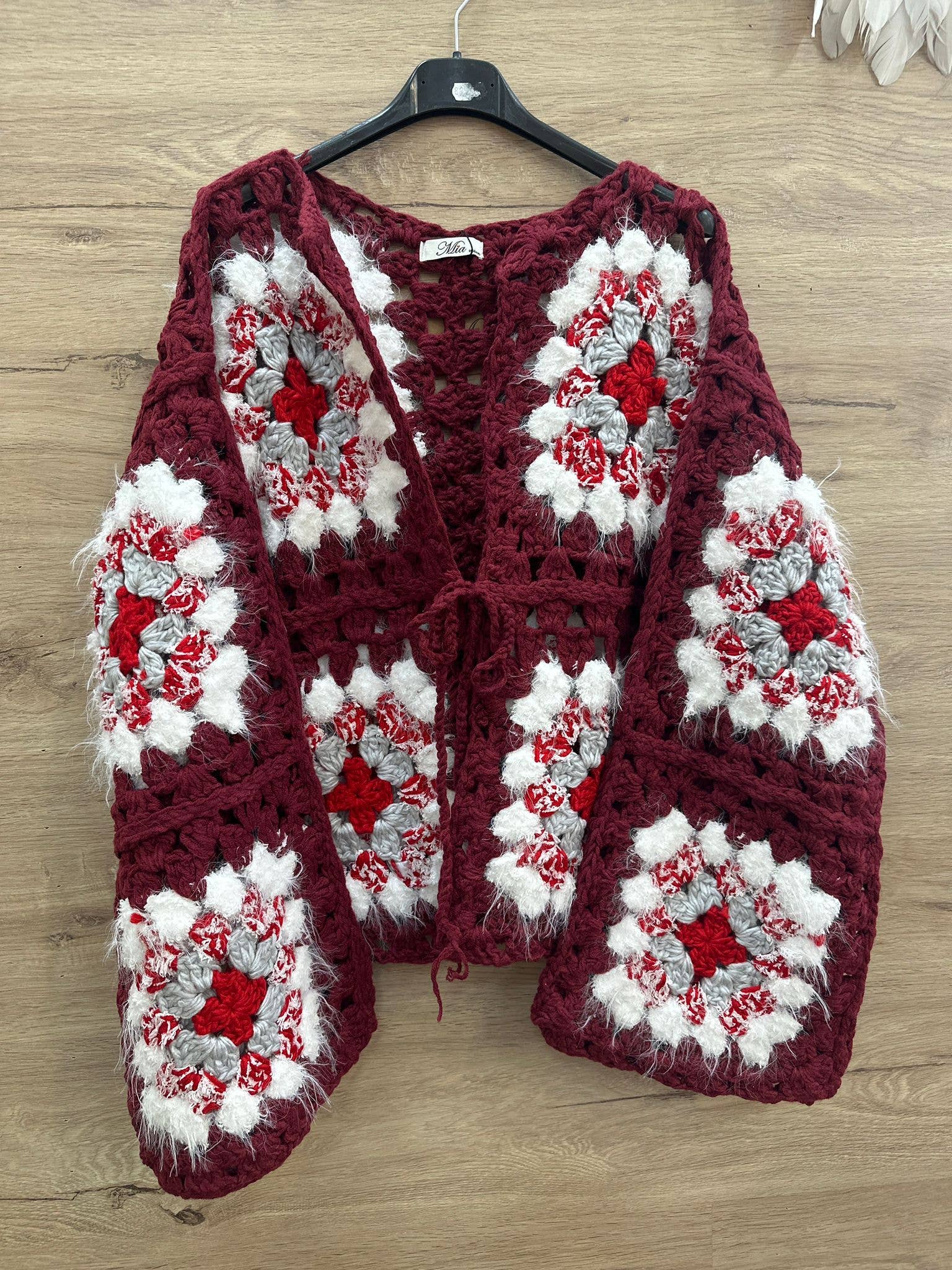 SWEET MAGIC MODA Y COMPLEMENTOS – Engroshandel Jakke - Dame – Håndlavet hæklejakke i bomuld – one size1