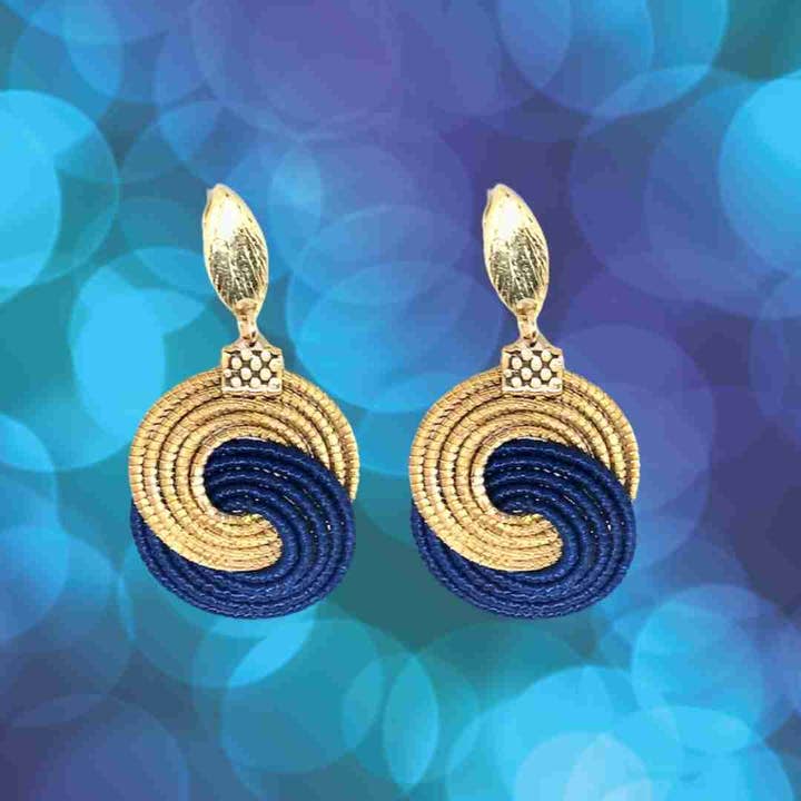 Ora - Wholesale Dangle Earrings - Infinito floor8