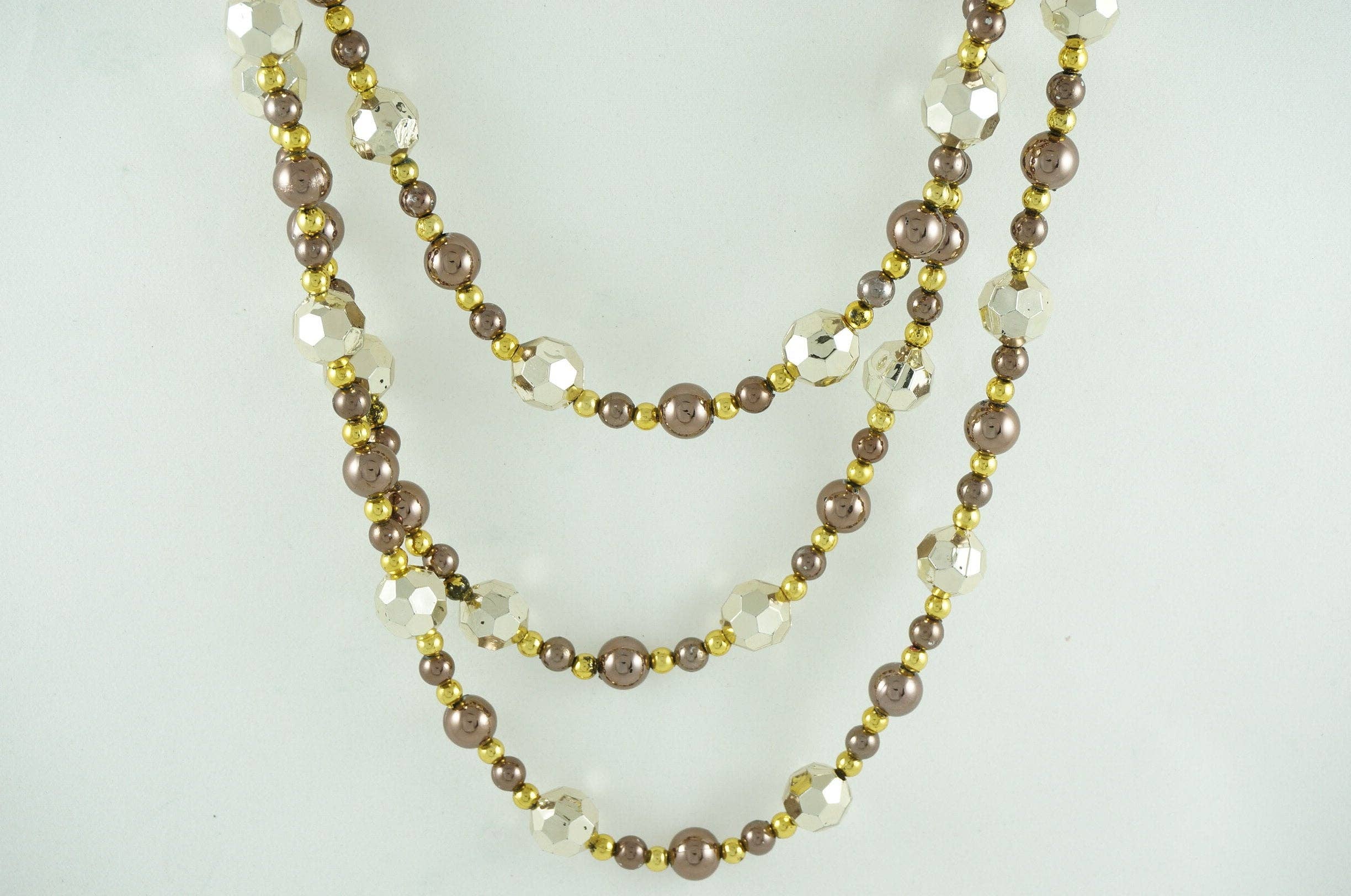 Decor N Beyond - Vente Fanion/guirlande - Guirlande de perles bronze doré à 3 niveaux de 26 po1