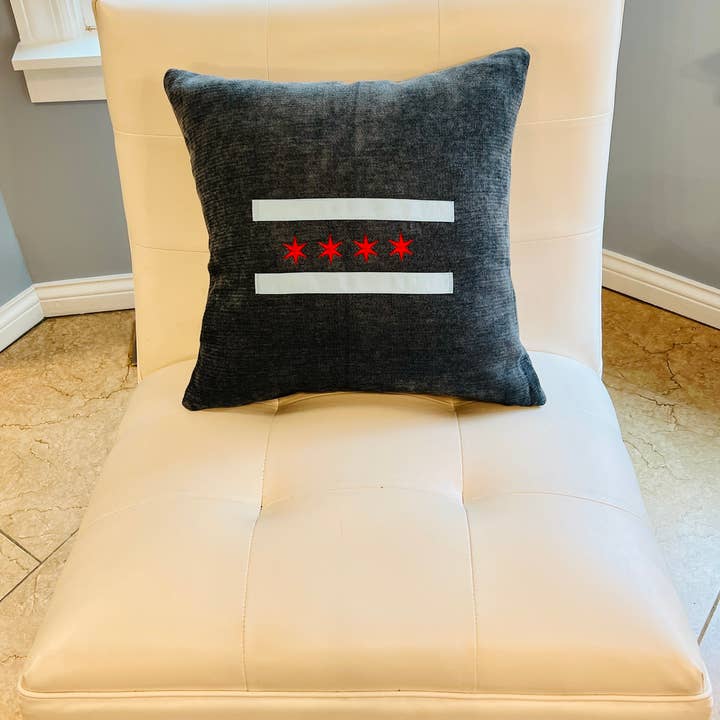 tori grace outfitters - Wholesale Throw/Decorative Pillow - chicago flag throw pillow, embroidered chicago pillow4