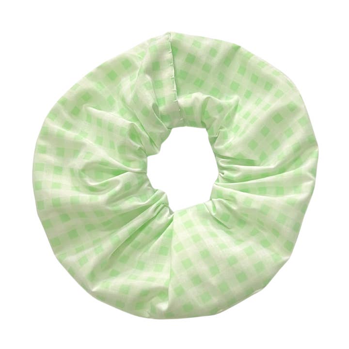 Grön rutig scrunchie för wholesale av Trash Bandit NYC