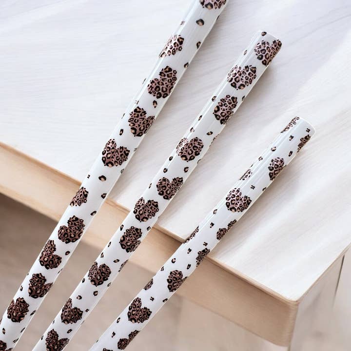 White Leopard HEARTS Straw (40oz Tumbler) for wholesale by Olive Lane Accessories
