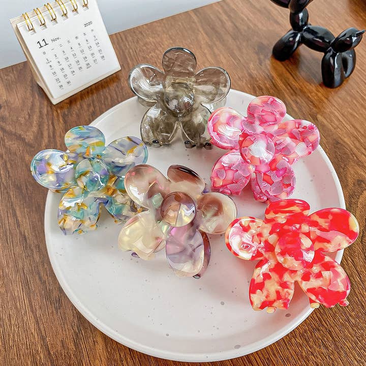 ACCITY - Wholesale Hair Clip - Women's - 2.7"IN FLOWERS TORTOISE SHELL HAIR CLAW CLIPS_CWAHA0383