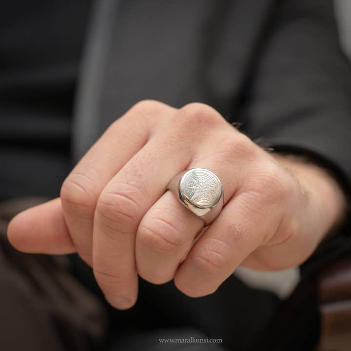 Compass Symbol Signet Ring for wholesale by Maral Kunst