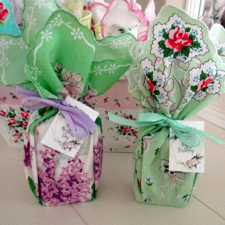 MOMENTS IN THYME - Wholesale Bar Soap - Sentiment Hankie Soaps for All Occasions11