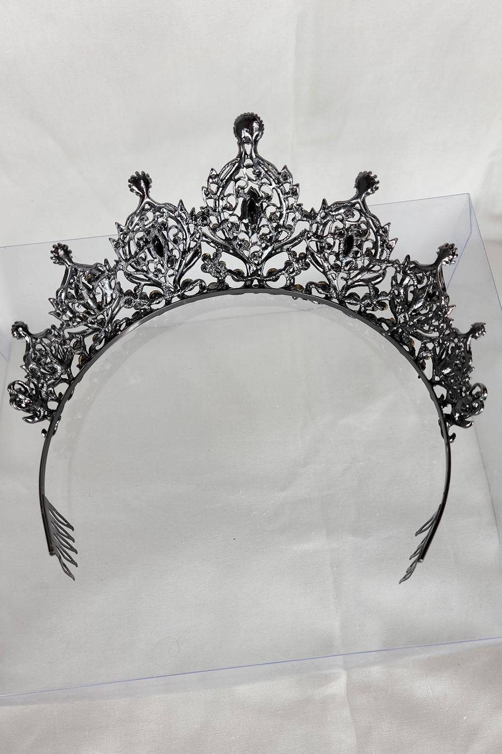 Chicas - Wholesale Tiara - Women's - One Size Fits All Tiara With Jewels HT9339