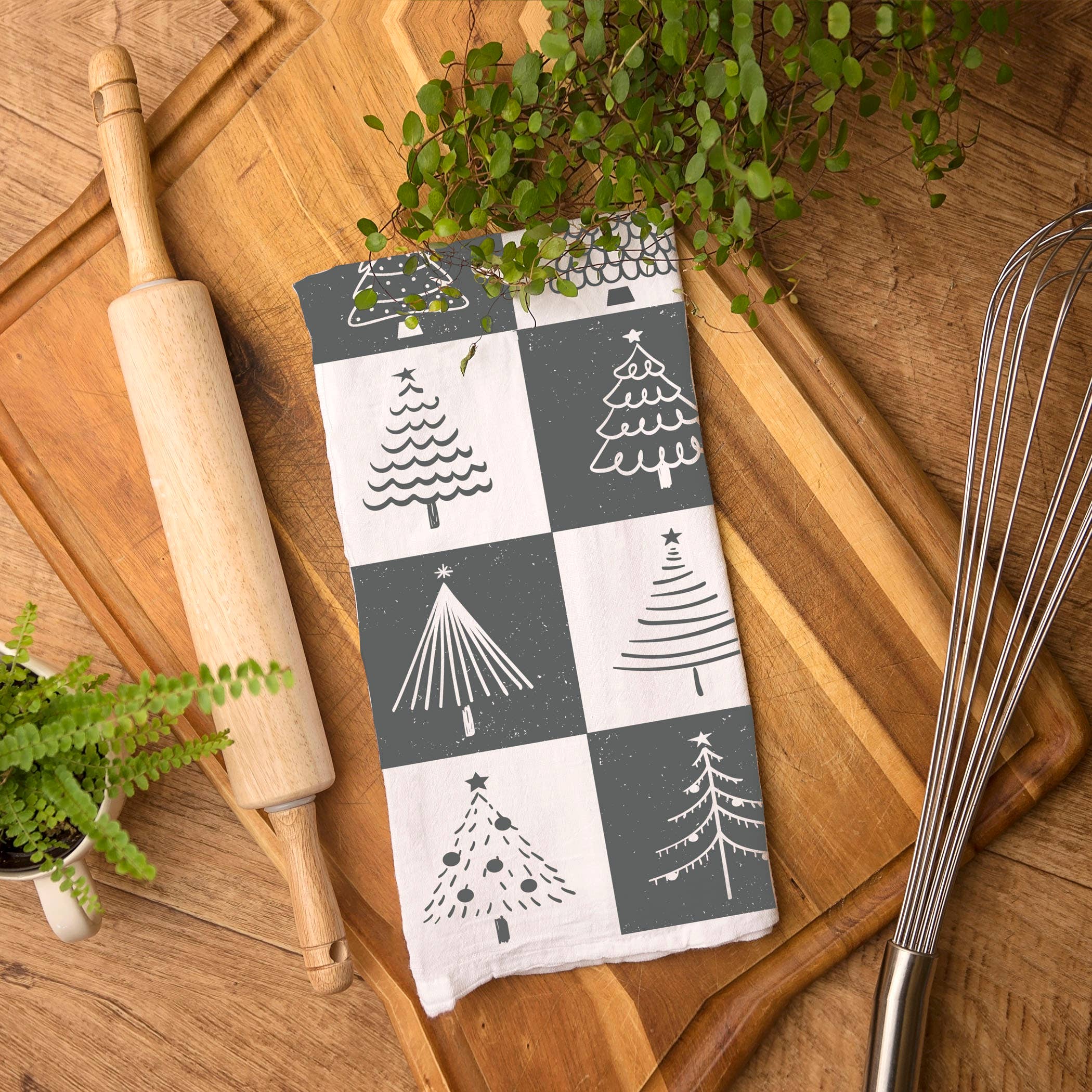 Gia Roma - Wholesale Tea Towel - Vintage Santa Holiday Kitchen Towel & Decor | Pink Christmas57