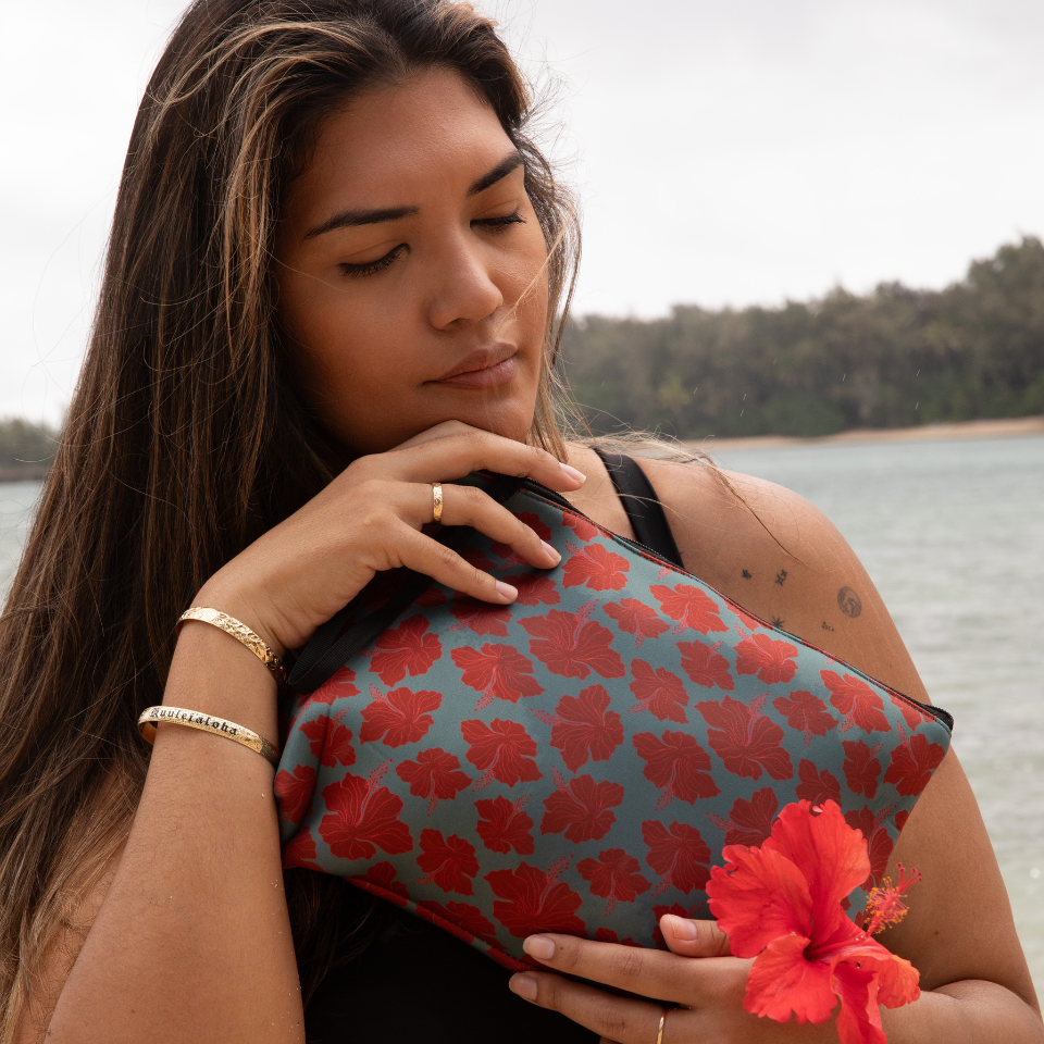 Ha‘a & Co. - Wholesale Pouch - Unisex - Navy ALOALO 12x9 Neoprene Pouch2