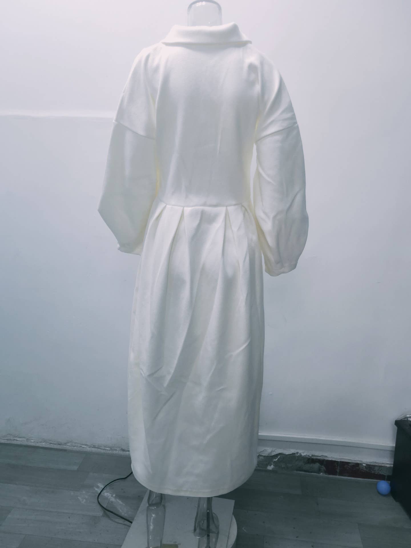 Rosa Clothing - Wholesale Coat - Women's - Balloon sleeves Lapel tweed long coat7