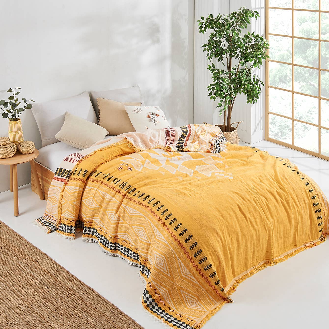 Kikoya – wholesale Filtar – Sommartäcken i bomullsmusselin med aztekiskt mönster, vändbara plädar1